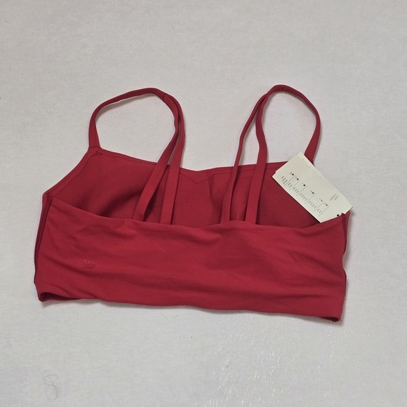 All In Motion Woman's XL Vibrant Red Light Support Sports Bra 32A/B NWT - Picture 2 of 6